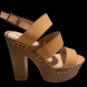JustFab Chunky Women’s Strap Wood Heels SZ 7.5